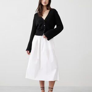 Banana Republic Factory Bell-Sleeve Cardigan Sweater (Black-L)